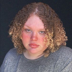 Meet your Posher, Alicia